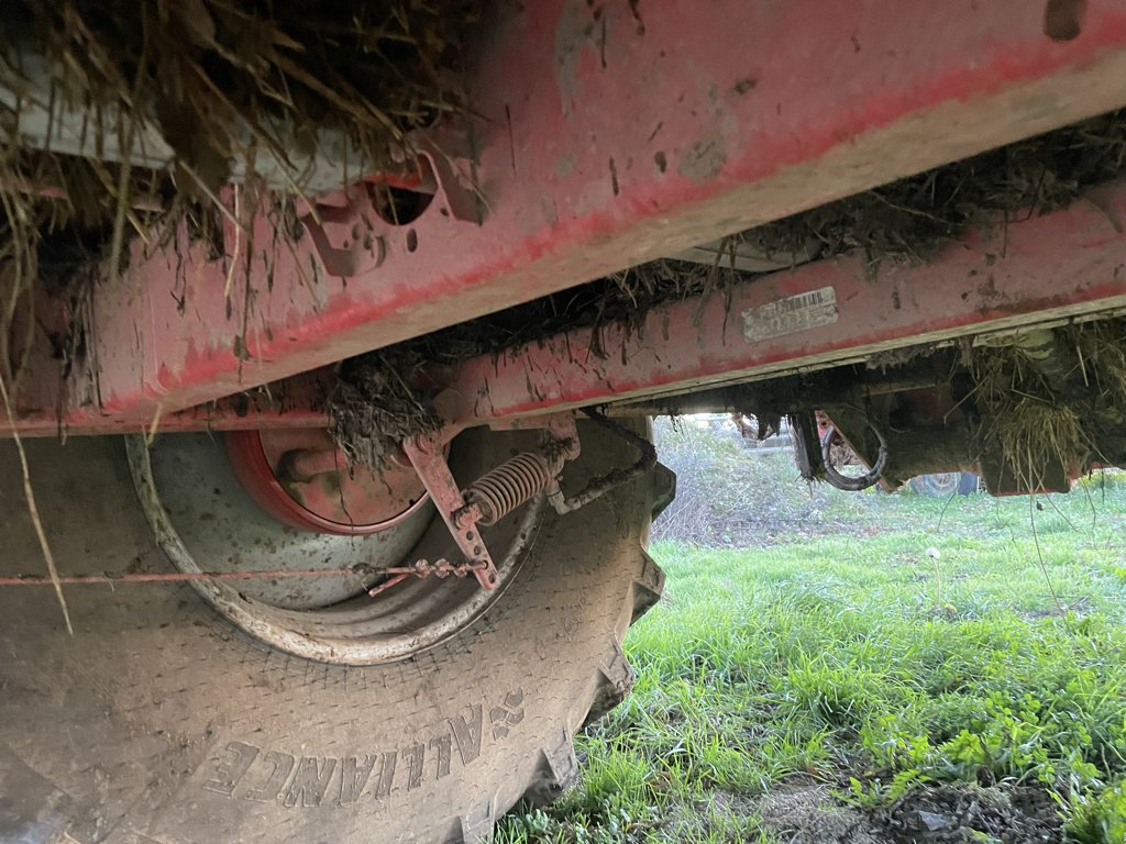 Dungstreuer типа Jeantil EVR 15-12, Gebrauchtmaschine в MORLHON LE HAUT (Фотография 11)