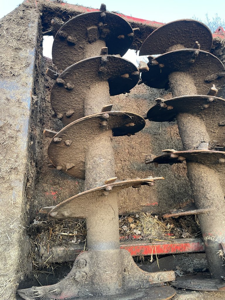 Dungstreuer типа Jeantil EVR 15-12, Gebrauchtmaschine в MORLHON LE HAUT (Фотография 7)