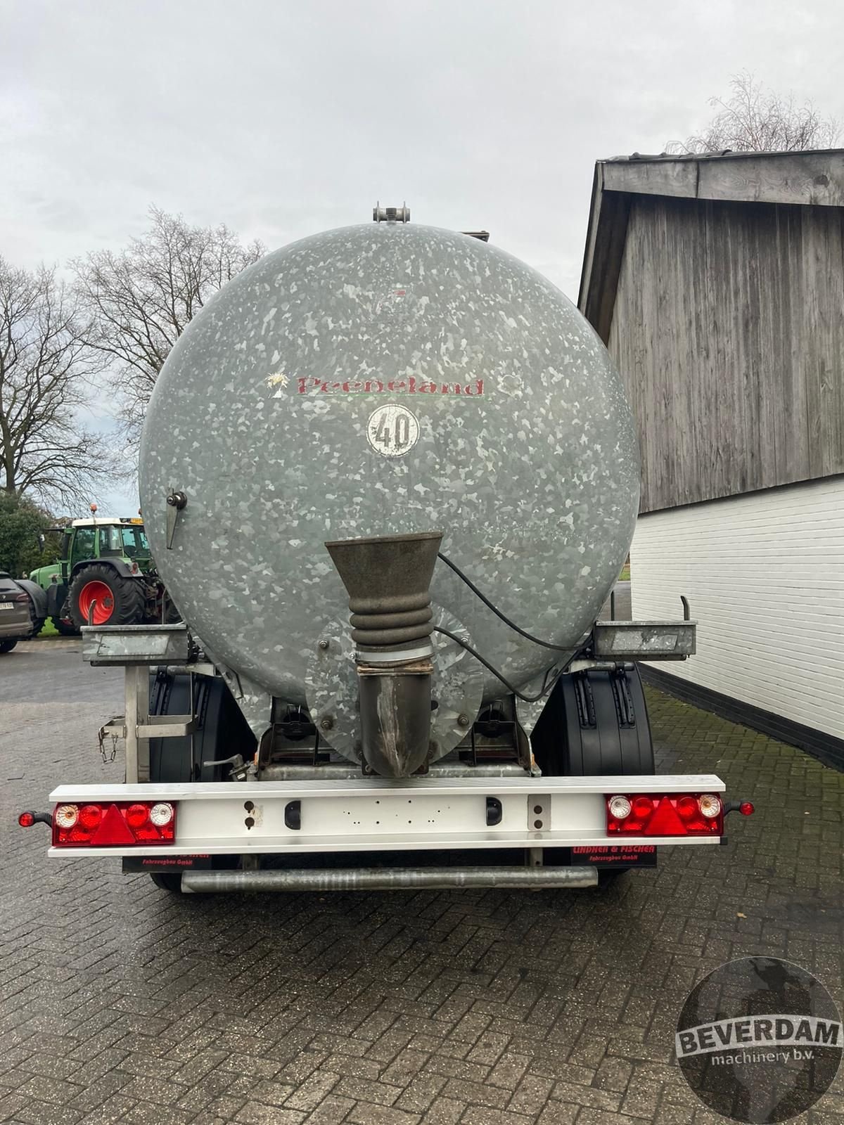 Dungstreuer типа Lindner & Fischer TAH 22500, Gebrauchtmaschine в Vriezenveen (Фотография 5)