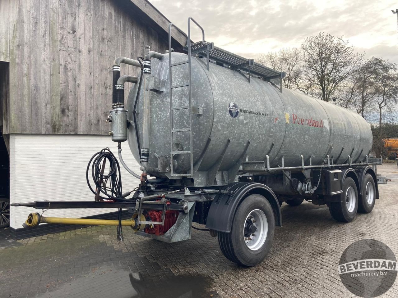 Dungstreuer типа Lindner & Fischer TAH 22500, Gebrauchtmaschine в Vriezenveen (Фотография 2)