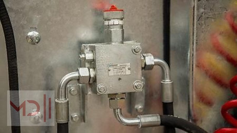 Dungstreuer des Typs MD Landmaschinen CM Miststreuer N114 20T Zeus, Neumaschine in Zeven (Bild 5)