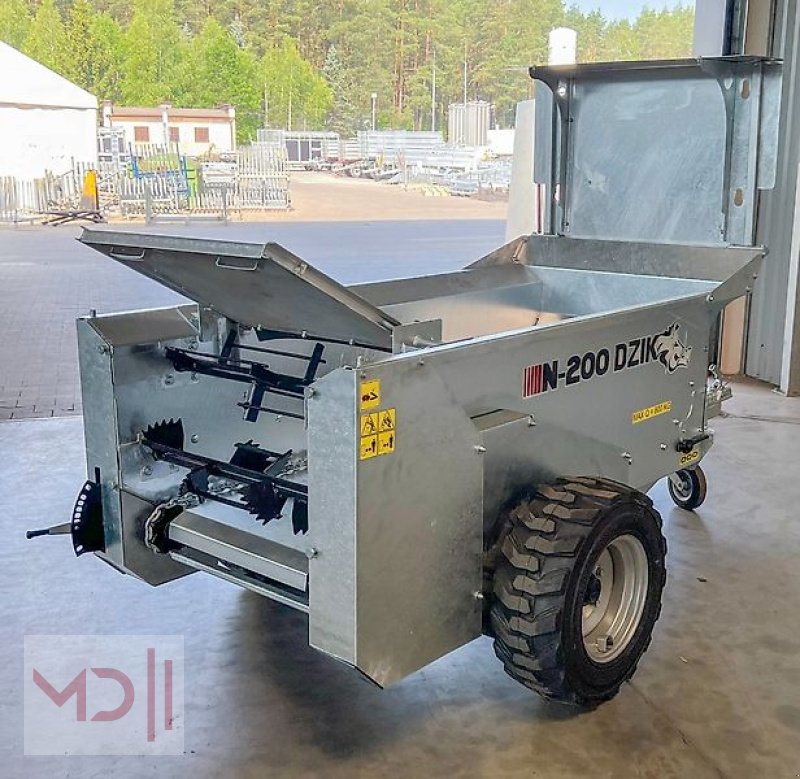 Dungstreuer des Typs MD Landmaschinen CM Miststreuer N200 Dzik Radantrieb, Neumaschine in Zeven (Bild 3)