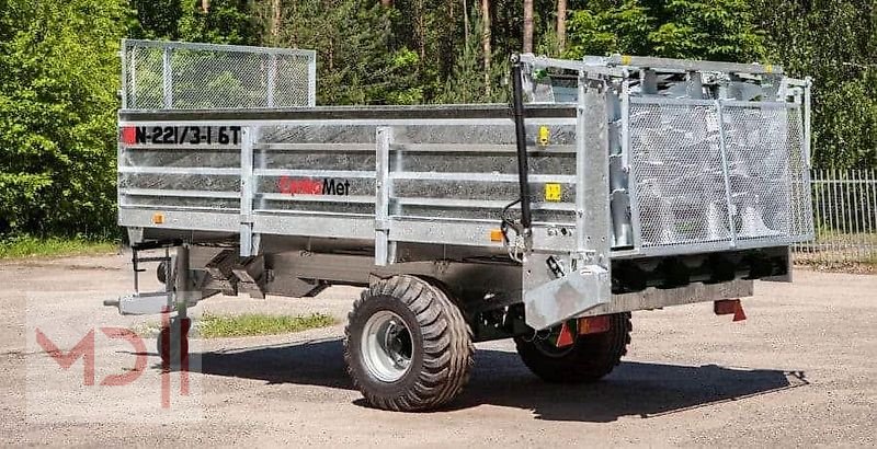 Dungstreuer des Typs MD Landmaschinen CM Miststreuer N221/3-1 9T, Neumaschine in Zeven (Bild 1)