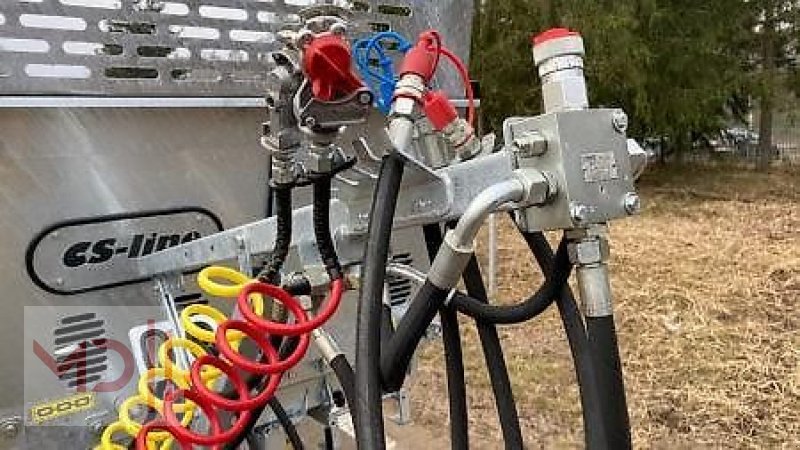 Dungstreuer des Typs MD Landmaschinen CM Miststreuer N221/3-3 9,8T CS-Line, Neumaschine in Zeven (Bild 7)