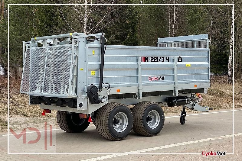 Dungstreuer des Typs MD Landmaschinen CM Miststreuer N221/3-4 11,5t, Neumaschine in Zeven (Bild 1)