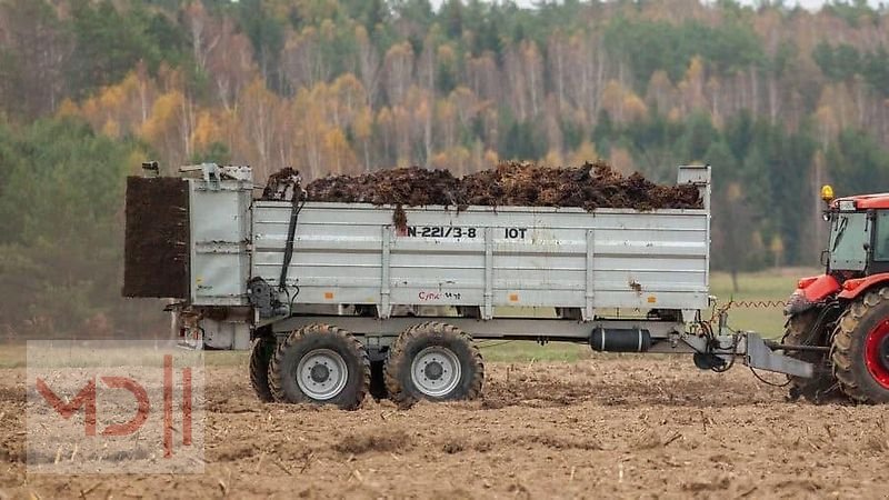 Dungstreuer des Typs MD Landmaschinen CM Miststreuer N221/3-8 16T, Neumaschine in Zeven (Bild 1)