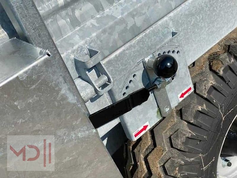 Dungstreuer des Typs MD Landmaschinen CM Miststreuer N233/4 5,7T, Neumaschine in Zeven (Bild 4)