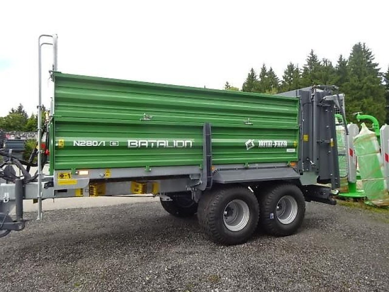 Dungstreuer des Typs Metal-Fach Batalion- Dungstreuer - Metal Fach N 280- 1- Gesamtgewicht 11,5 Tonnen - mit Auflaufbremse- BPW- Top Preis, Neumaschine in Neureichenau (Bild 11)