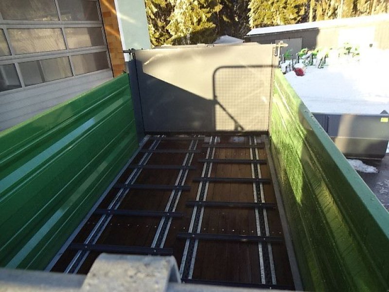 Dungstreuer des Typs Metal-Fach Batalion- Dungstreuer - Metal Fach N 280- 1- Gesamtgewicht 11,5 Tonnen - mit Auflaufbremse- BPW- Top Preis, Neumaschine in Neureichenau (Bild 12)