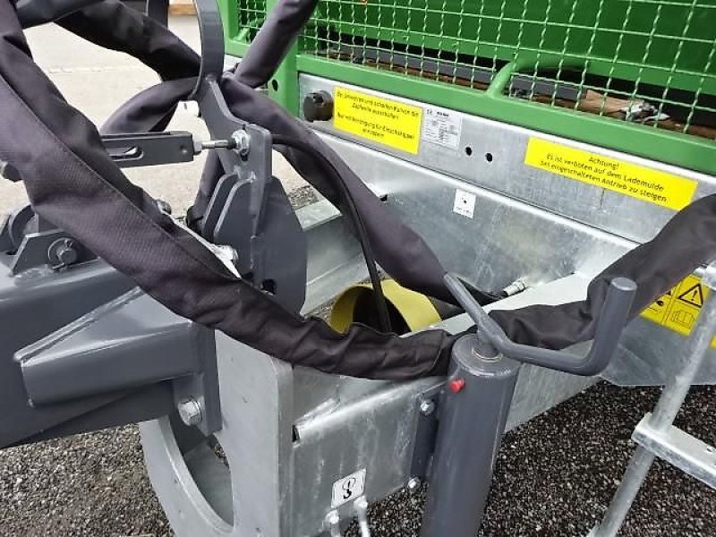 Dungstreuer des Typs Metal-Fach Batalion- Dungstreuer - Metal Fach N 280- 1- Gesamtgewicht 11,5 Tonnen - mit Auflaufbremse- BPW- Top Preis, Neumaschine in Neureichenau (Bild 20)