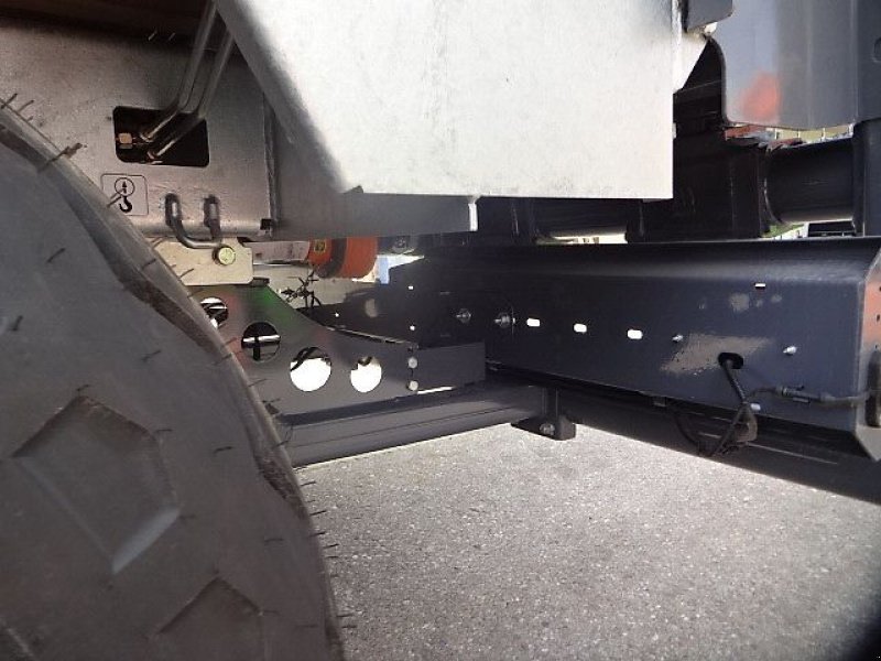 Dungstreuer des Typs Metal-Fach Batalion- Dungstreuer - Metal Fach N 280- 1- Gesamtgewicht 11,5 Tonnen - mit Auflaufbremse- BPW- Top Preis, Neumaschine in Neureichenau (Bild 26)