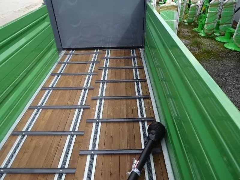 Dungstreuer des Typs Metal-Fach Batalion- Dungstreuer - Metal Fach N 280- 1- Gesamtgewicht 11,5 Tonnen - mit Auflaufbremse- BPW- Top Preis, Neumaschine in Neureichenau (Bild 21)