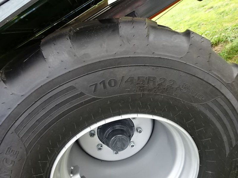 Dungstreuer des Typs Metal-Fach N 272 / 2 - Dungstreuer- Tandem, Neumaschine in Neureichenau (Bild 28)