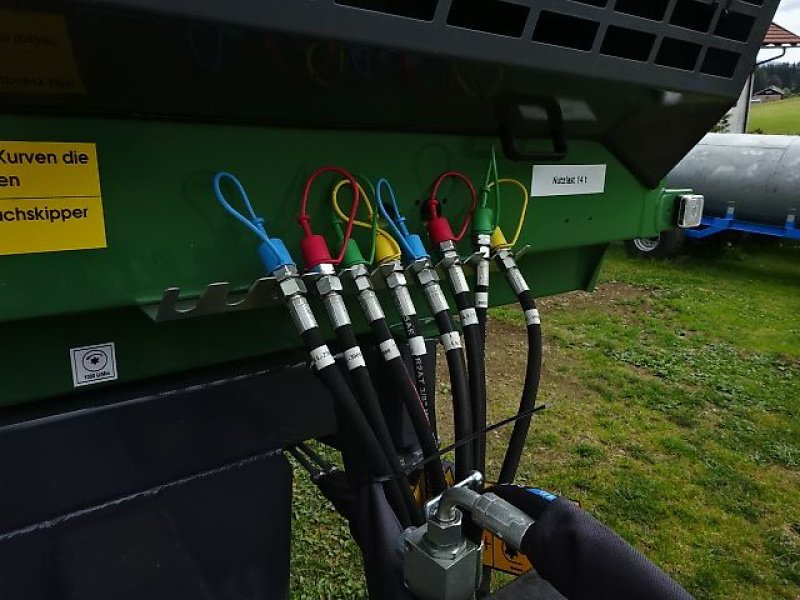 Dungstreuer des Typs Metal-Fach N 272 / 2 - Dungstreuer- Tandem, Neumaschine in Neureichenau (Bild 8)