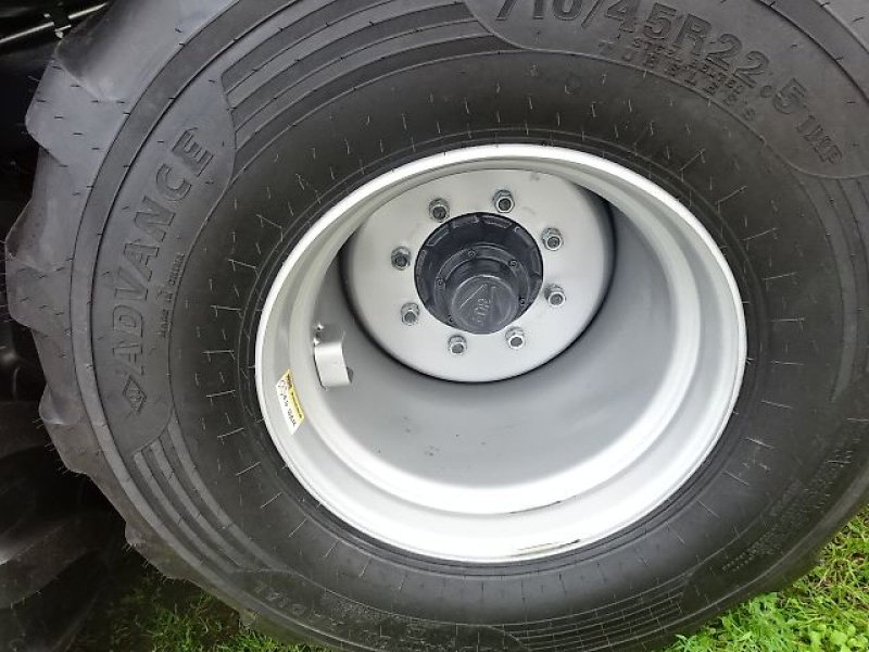 Dungstreuer des Typs Metal-Fach N 272 / 2 - Dungstreuer- Tandem, Neumaschine in Neureichenau (Bild 29)