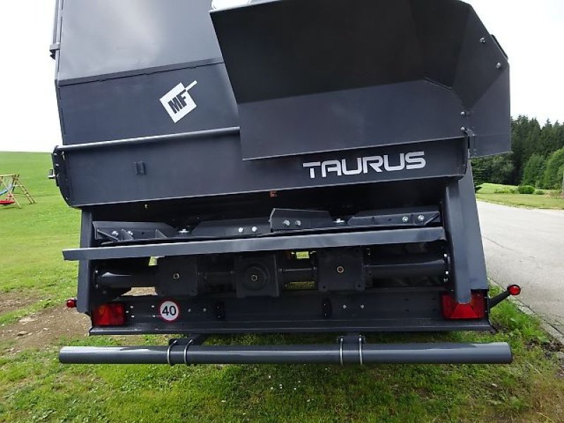 Dungstreuer des Typs Metal-Fach N 272 / 2 - Dungstreuer- Tandem, Neumaschine in Neureichenau (Bild 18)