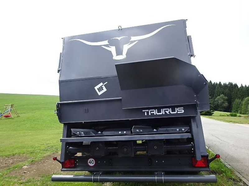 Dungstreuer des Typs Metal-Fach N 272 / 2 - Dungstreuer- Tandem, Neumaschine in Neureichenau (Bild 17)