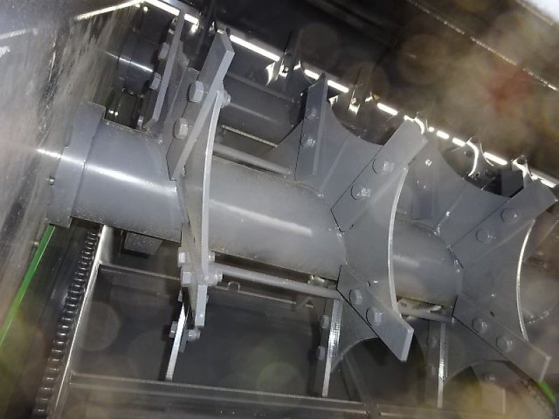 Dungstreuer des Typs Metal-Fach N 272 / 2 - Dungstreuer- Tandem, Neumaschine in Neureichenau (Bild 15)