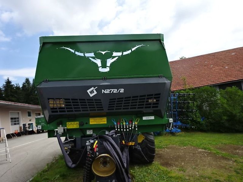 Dungstreuer des Typs Metal-Fach N 272 / 2 - Dungstreuer- Tandem, Neumaschine in Neureichenau (Bild 4)