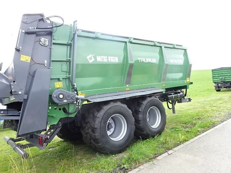 Dungstreuer des Typs Metal-Fach N 272 / 2 - Dungstreuer- Tandem, Neumaschine in Neureichenau (Bild 24)