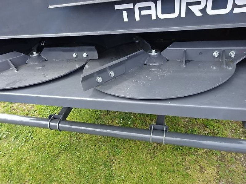 Dungstreuer des Typs Metal-Fach N 272 / 2 - Dungstreuer- Tandem, Neumaschine in Neureichenau (Bild 19)