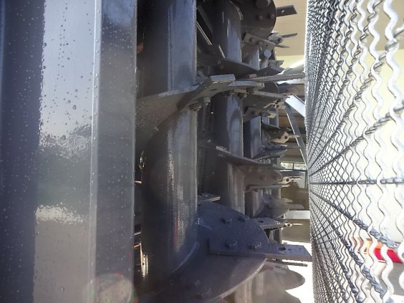 Dungstreuer of the type Metal-Fach N-280/2-Miststreuer-GG -13,6   Tonnen- 2 Kreis - DL Anlage- NEU, Neumaschine in Neureichenau (Picture 19)