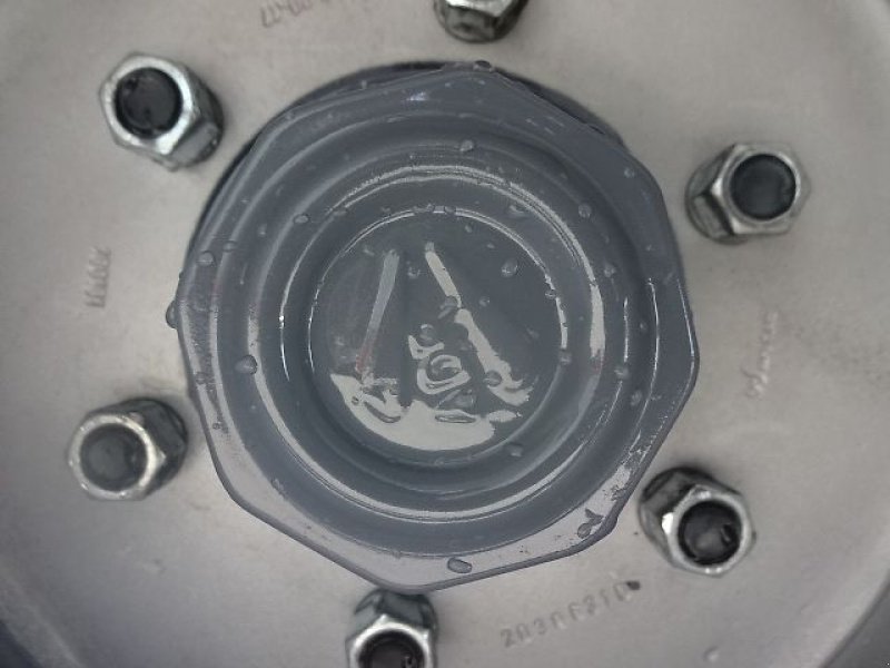 Dungstreuer of the type Metal-Fach N-280/2-Miststreuer-GG -13,6   Tonnen- 2 Kreis - DL Anlage- NEU, Neumaschine in Neureichenau (Picture 16)