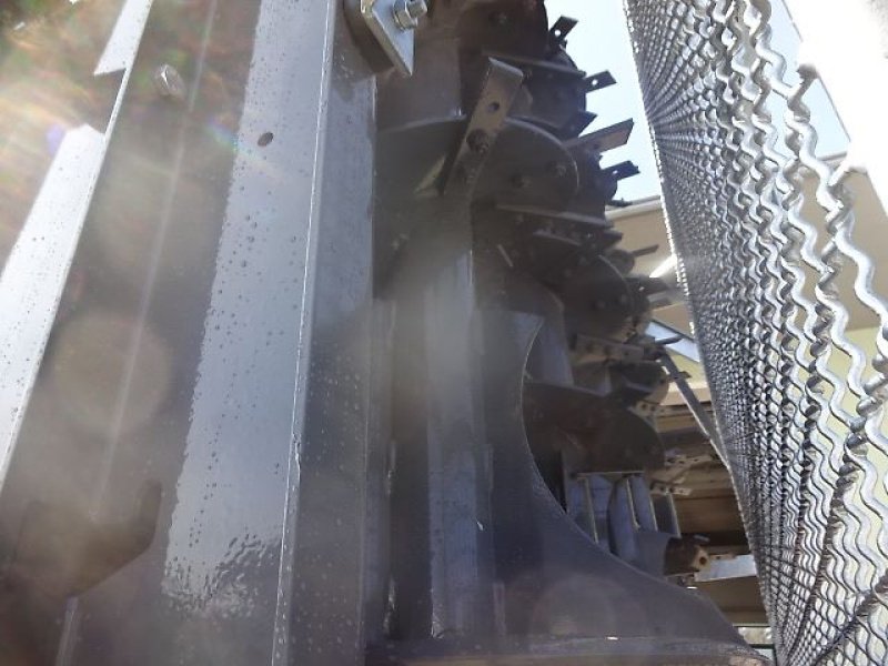 Dungstreuer of the type Metal-Fach N-280/2-Miststreuer-GG -13,6   Tonnen- 2 Kreis - DL Anlage- NEU, Neumaschine in Neureichenau (Picture 21)