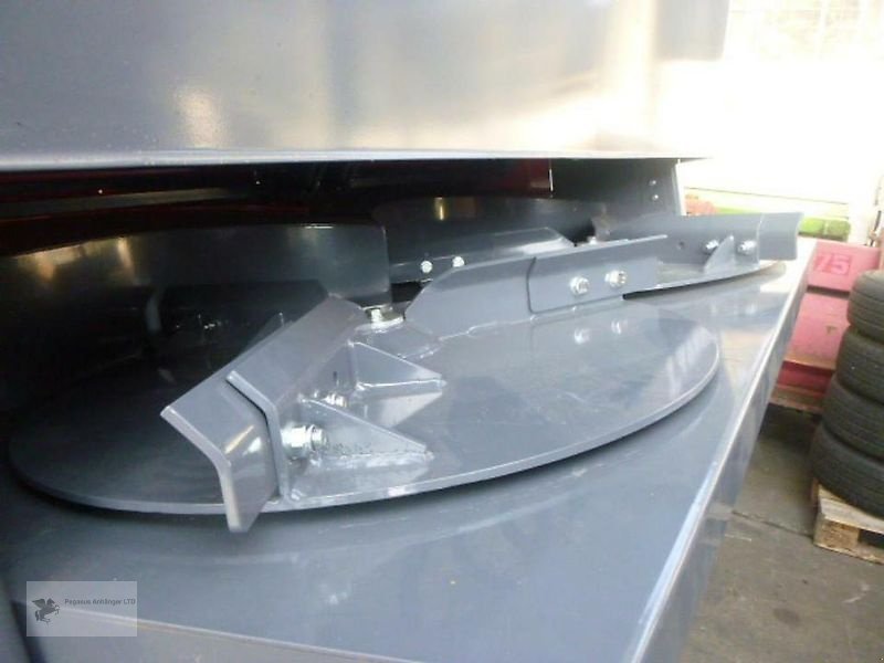 Dungstreuer des Typs Metal-Fach Taurus N272/2 Miststreuer/ Dungstreuer, Neumaschine in Gevelsberg (Bild 12)