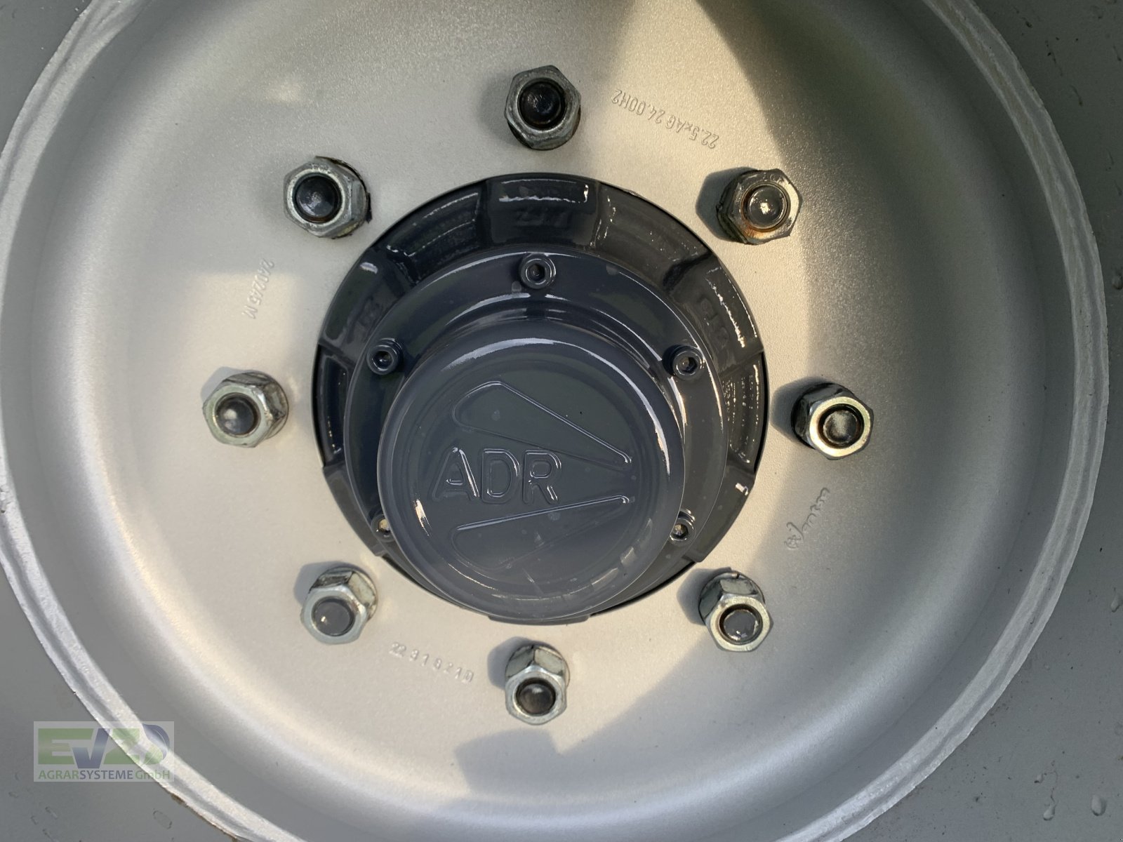 Dungstreuer des Typs Metal-Fach Taurus N272/2, Neumaschine in Ebersberg (Bild 10)