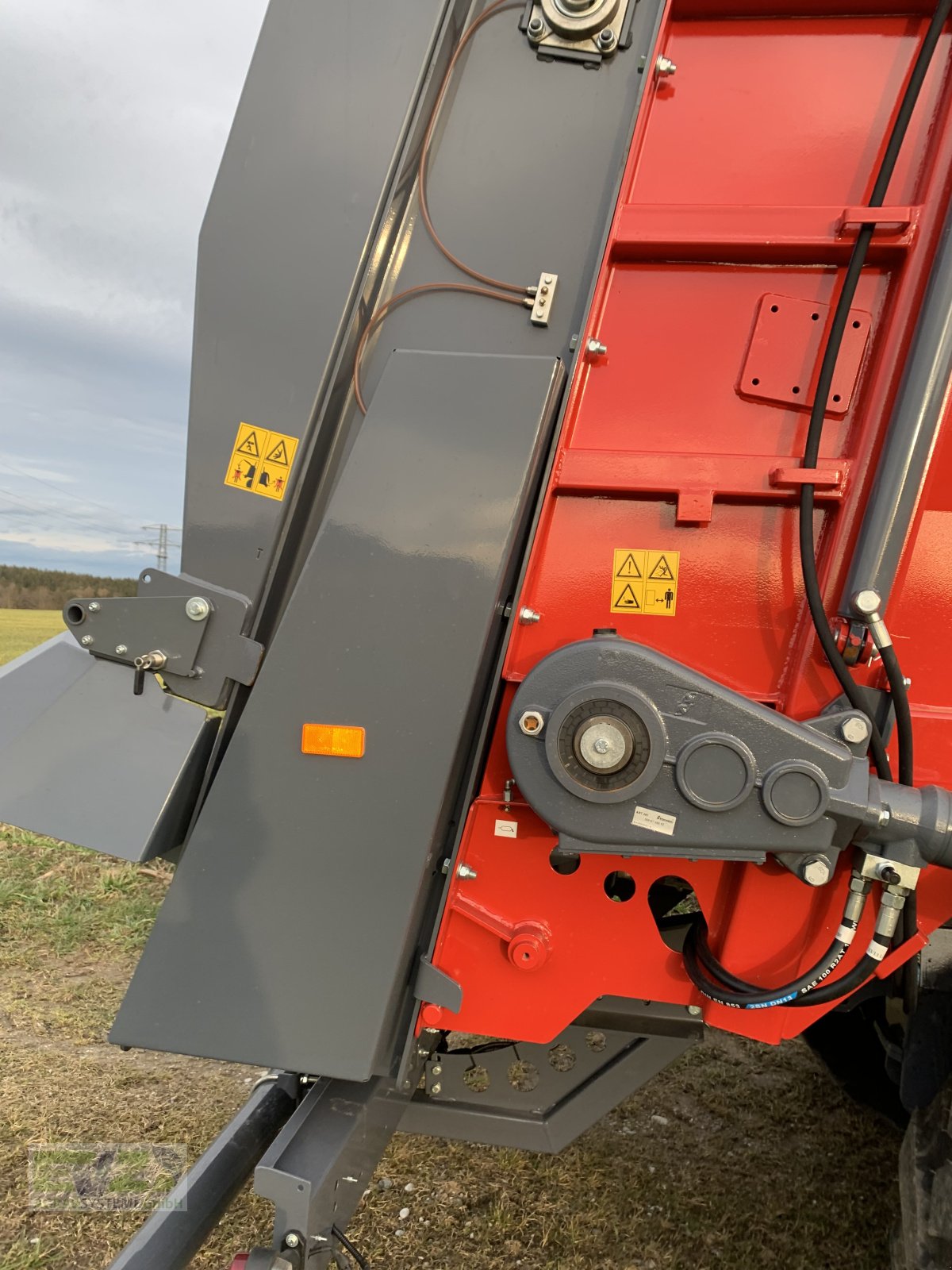 Dungstreuer des Typs Metal-Fach Taurus N272/2, Neumaschine in Ebersberg (Bild 11)