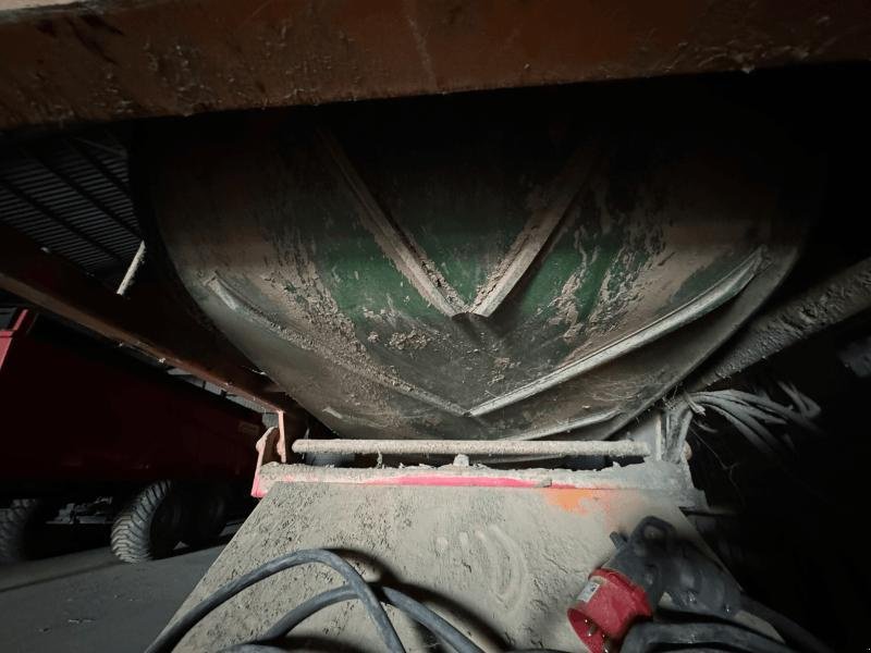 Dungstreuer Türe ait Miedema ML 11M, Gebrauchtmaschine içinde ESCAUDOEUVRES (resim 2)