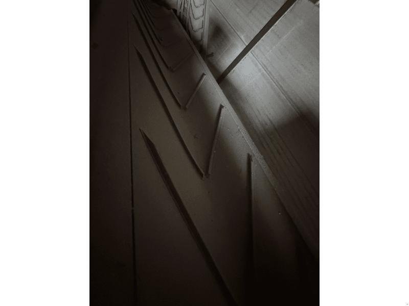 Dungstreuer Türe ait Miedema ML 11M, Gebrauchtmaschine içinde ESCAUDOEUVRES (resim 5)