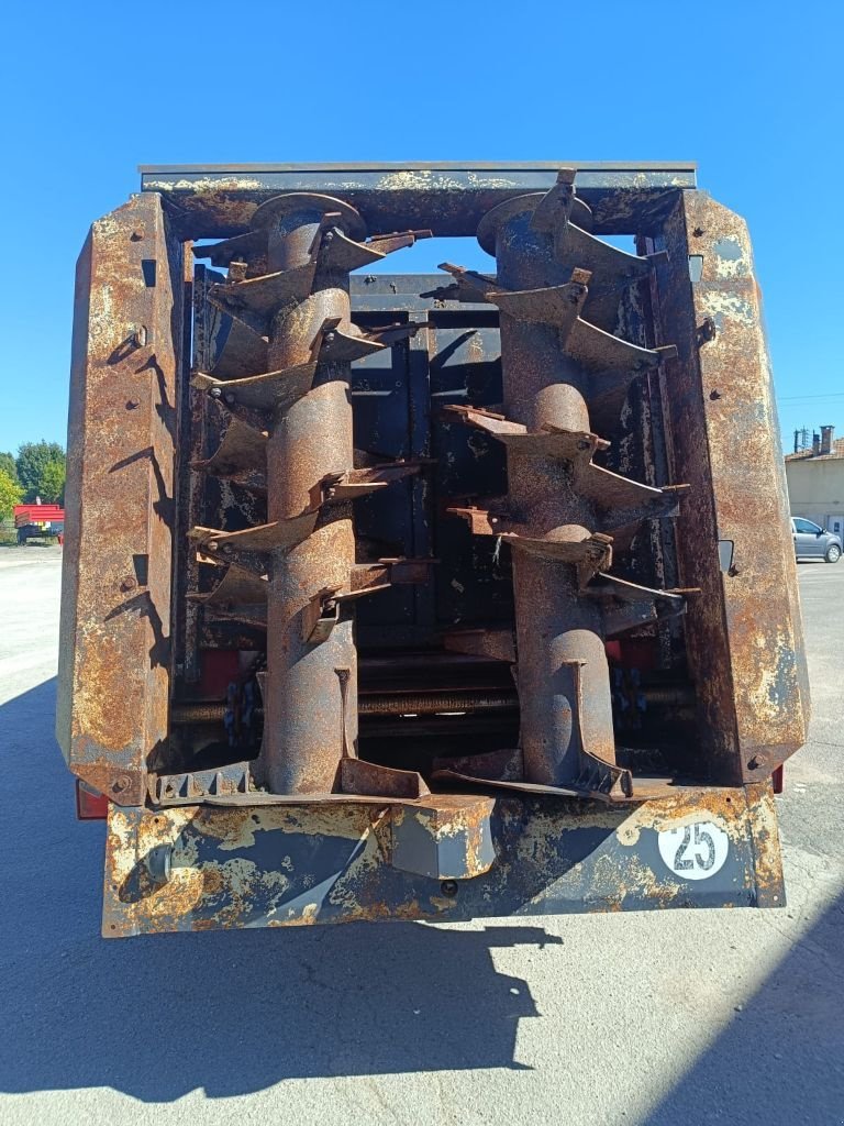 Dungstreuer des Typs Perard Optium CE 130L, Gebrauchtmaschine in Lérouville (Bild 5)