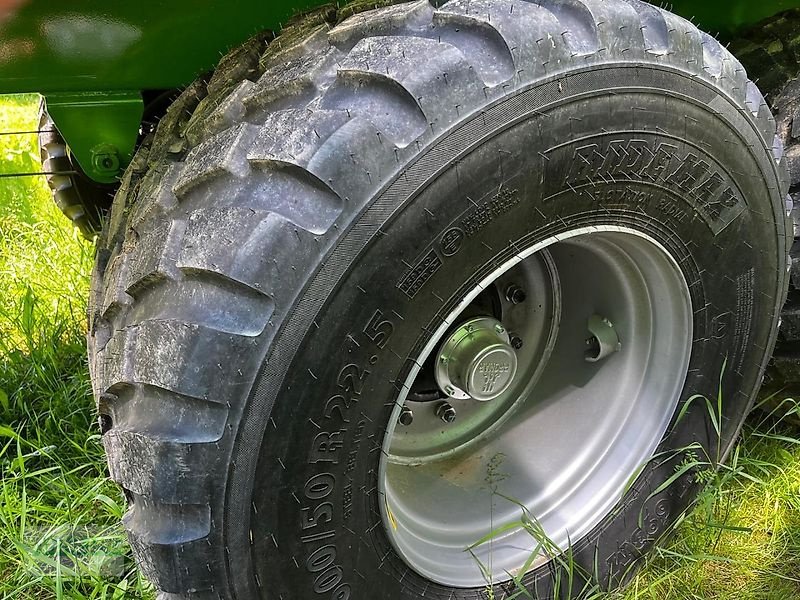 Dungstreuer des Typs PRONAR N262/1 Universalstreuer Lagermaschine zum Sonderpreis, Neumaschine in Schlettau (Bild 2)