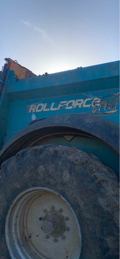 Dungstreuer a típus Rolland Roll force 6118, Gebrauchtmaschine ekkor: Millau (Kép 8)
