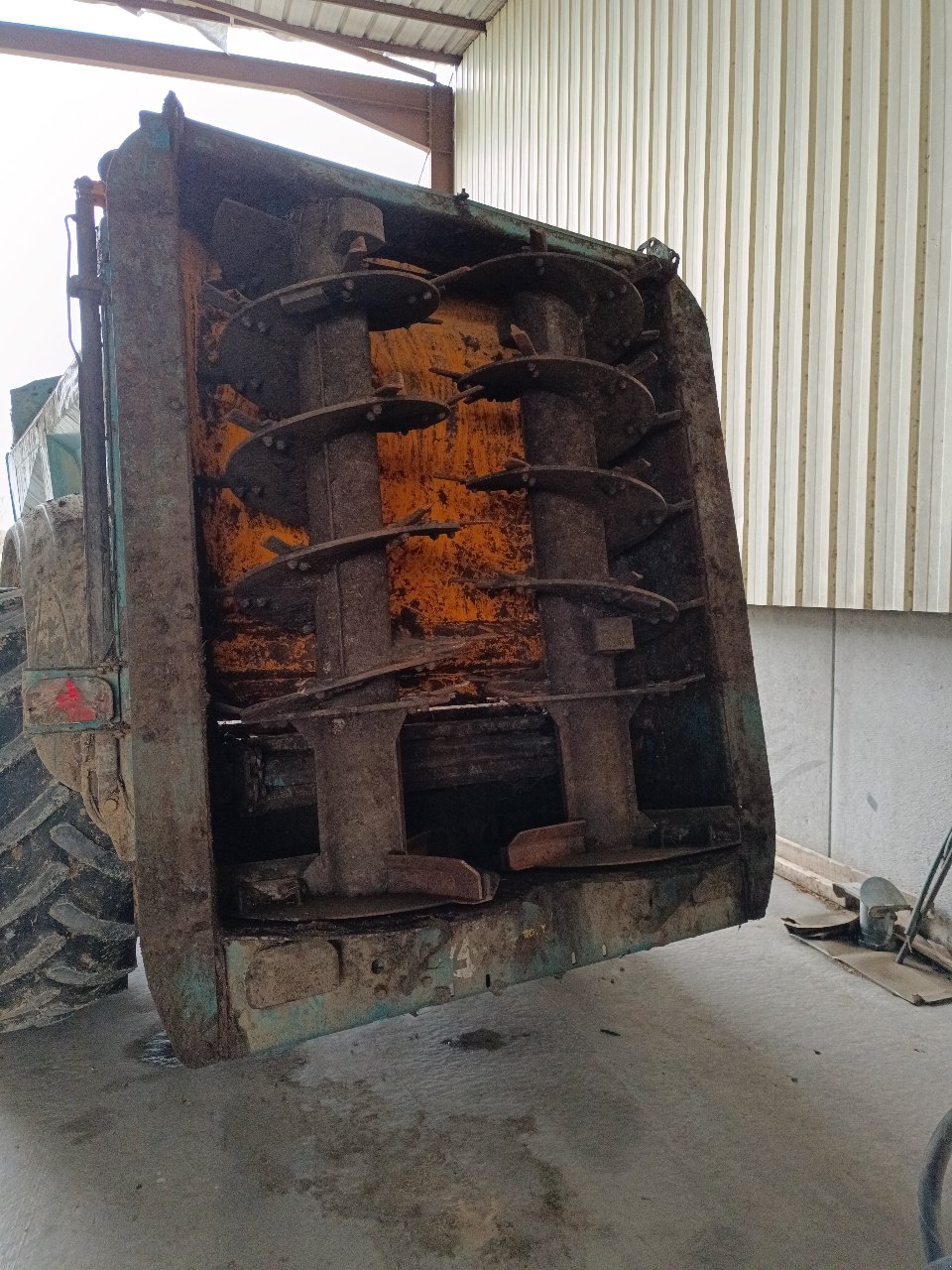 Dungstreuer от тип Rolland Rollforce 5517, Gebrauchtmaschine в MANDRES-SUR-VAIR (Снимка 10)