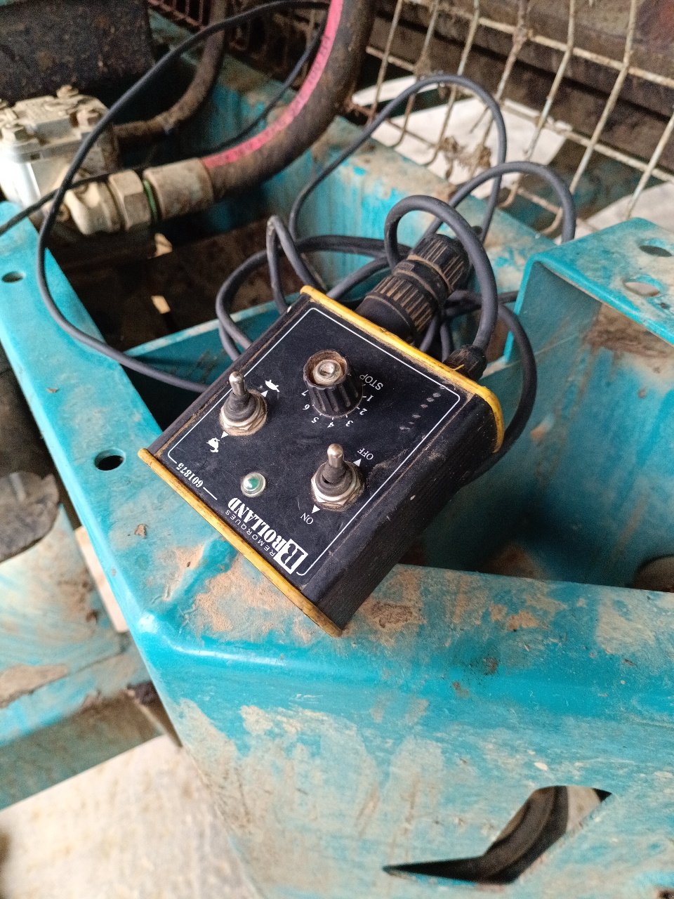 Dungstreuer от тип Rolland Rollforce 5517, Gebrauchtmaschine в MANDRES-SUR-VAIR (Снимка 11)