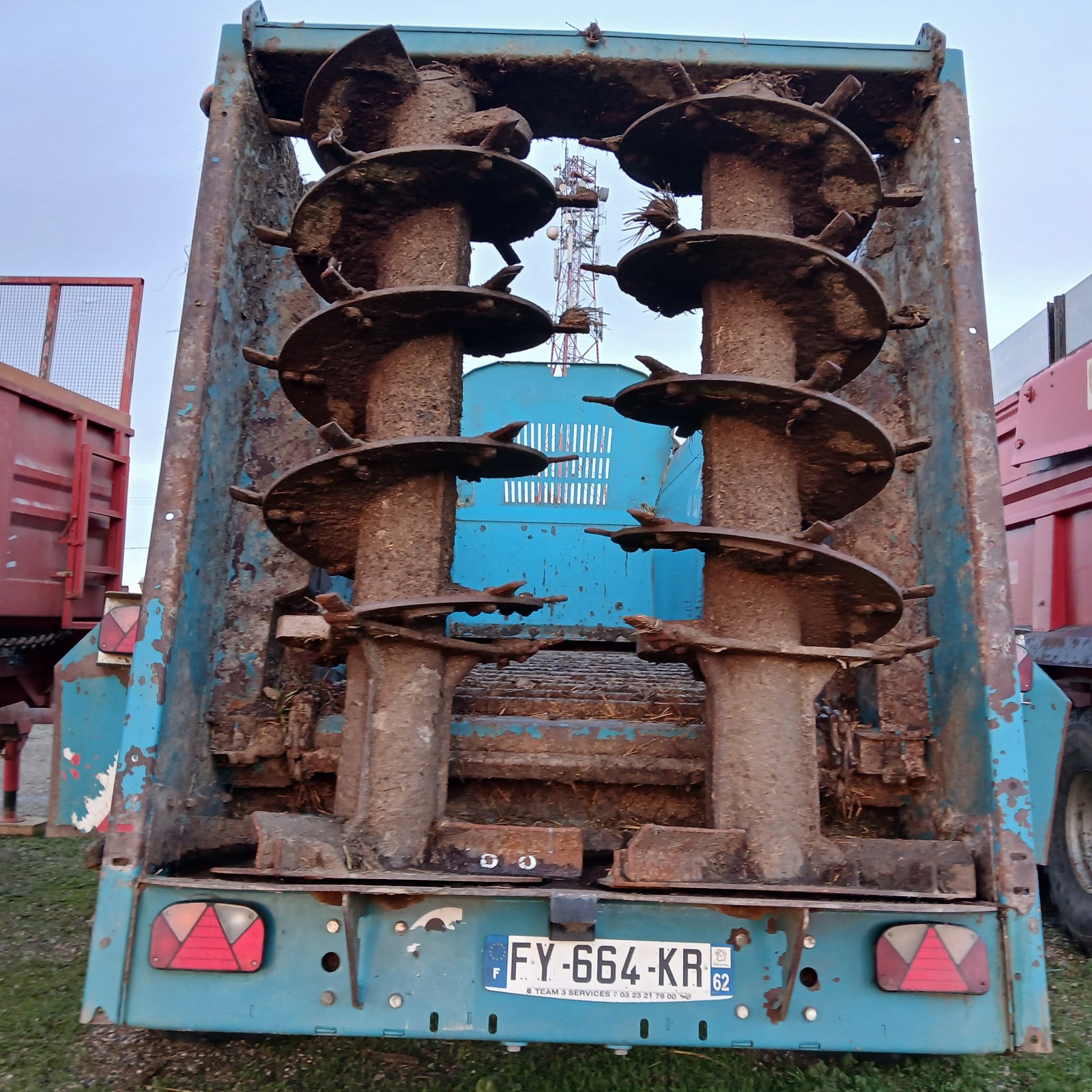 Dungstreuer от тип Rolland ROLLFORCE 5517, Gebrauchtmaschine в HERLIN LE SEC (Снимка 3)