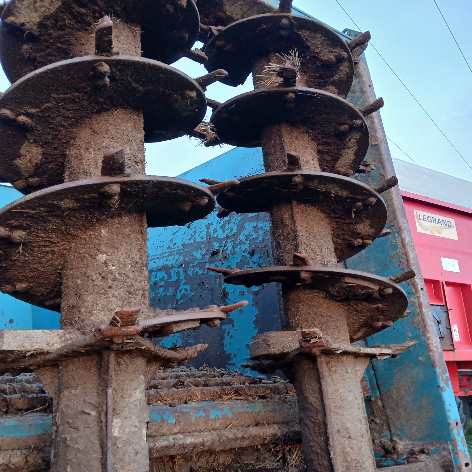 Dungstreuer от тип Rolland ROLLFORCE 5517, Gebrauchtmaschine в HERLIN LE SEC (Снимка 6)