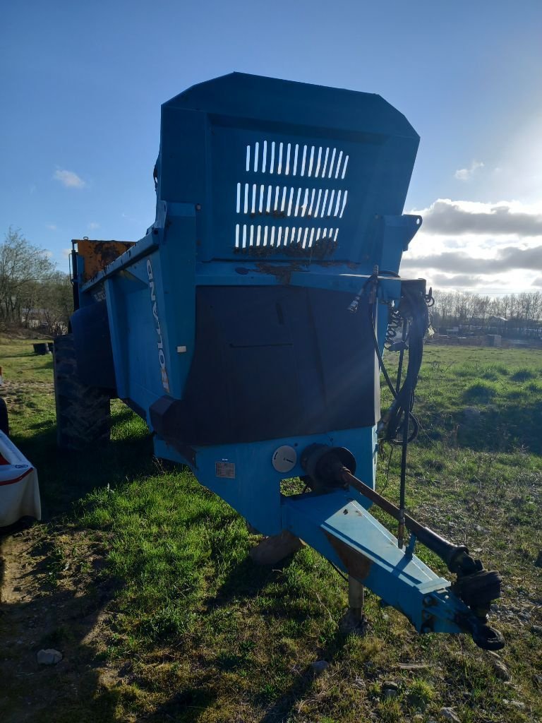 Dungstreuer vrste Rolland Rollforce 6115, Gebrauchtmaschine v Calmont (Slika 1)