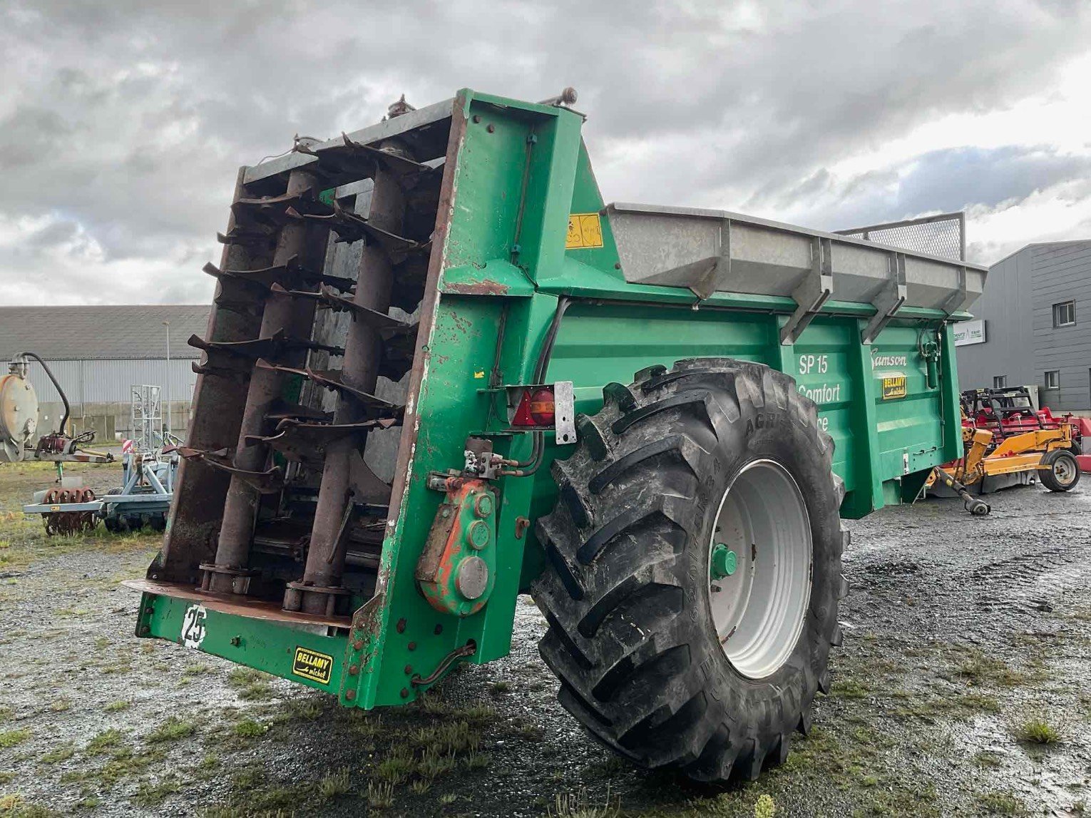 Dungstreuer типа Samson Épandeur à fumier SP15 Samsom, Gebrauchtmaschine в SAINT CLAIR SUR ELLE (Фотография 7)