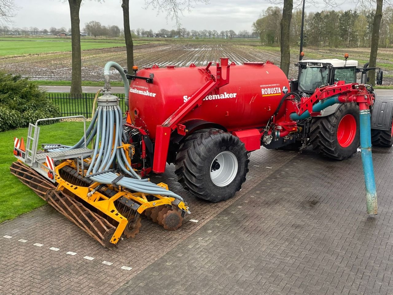 Dungstreuer des Typs Schuitemaker Robusta 130, Gebrauchtmaschine in Vriezenveen (Bild 1)