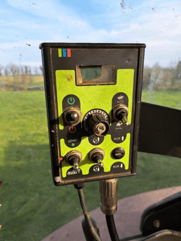 Dungstreuer del tipo Sonstige F16, Gebrauchtmaschine In COGNAC LA FORET (Immagine 3)