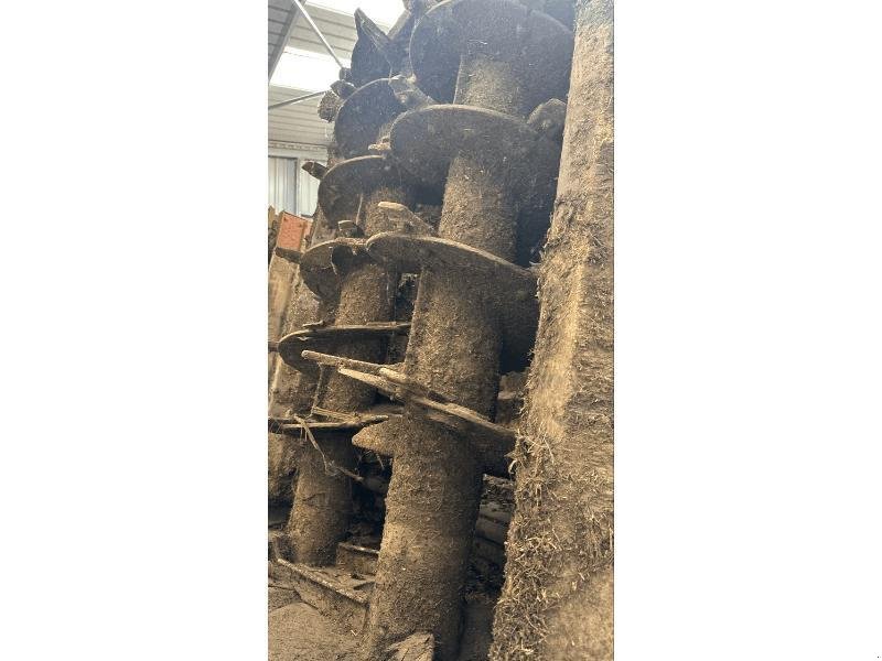 Dungstreuer van het type Sonstige RAFAL 3300, Gebrauchtmaschine in Wargnies Le Grand (Foto 3)