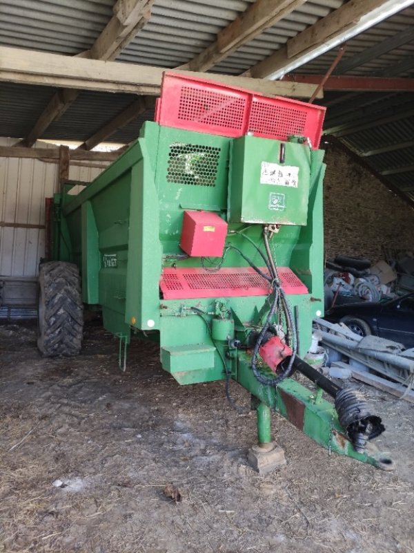 Dungstreuer van het type Sonstige TWISTER, Gebrauchtmaschine in COGNAC LA FORET (Foto 1)