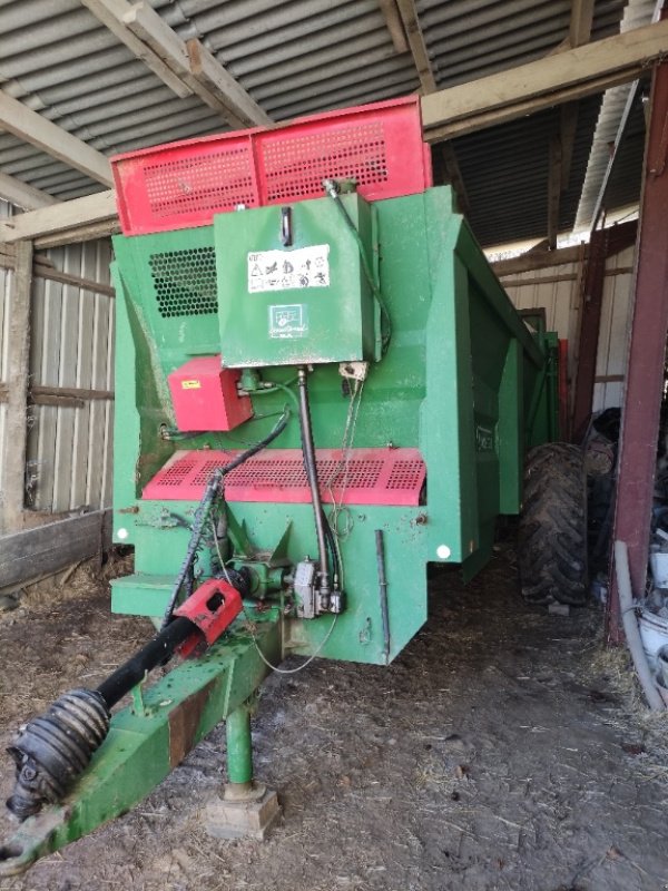 Dungstreuer van het type Sonstige TWISTER, Gebrauchtmaschine in COGNAC LA FORET (Foto 3)