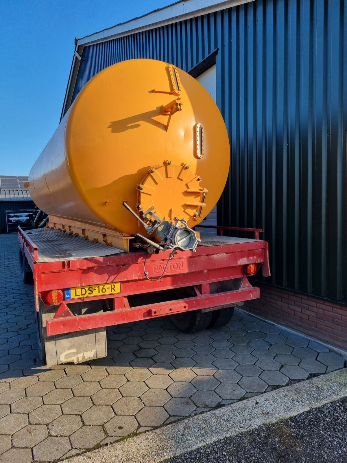 Dungstreuer of the type Sonstige zelfbouw mesttank, Gebrauchtmaschine in Molenaarsgraaf (Picture 7)