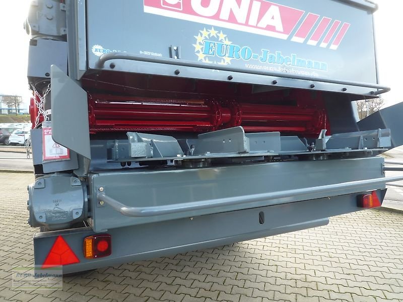 Dungstreuer van het type Unia Tandemstalldungstreuer Tytan 24 TD, Überjährige Ausstellungsmaschine, Gebrauchtmaschine in Itterbeck (Foto 13)