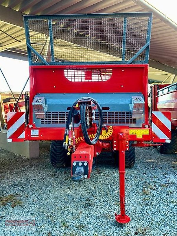 Dungstreuer of the type Unia Tytan 11 Premium Miststreuer 13,5 cbm Breitstreuwerk, Neumaschine in Ostheim/Rhön (Picture 6)
